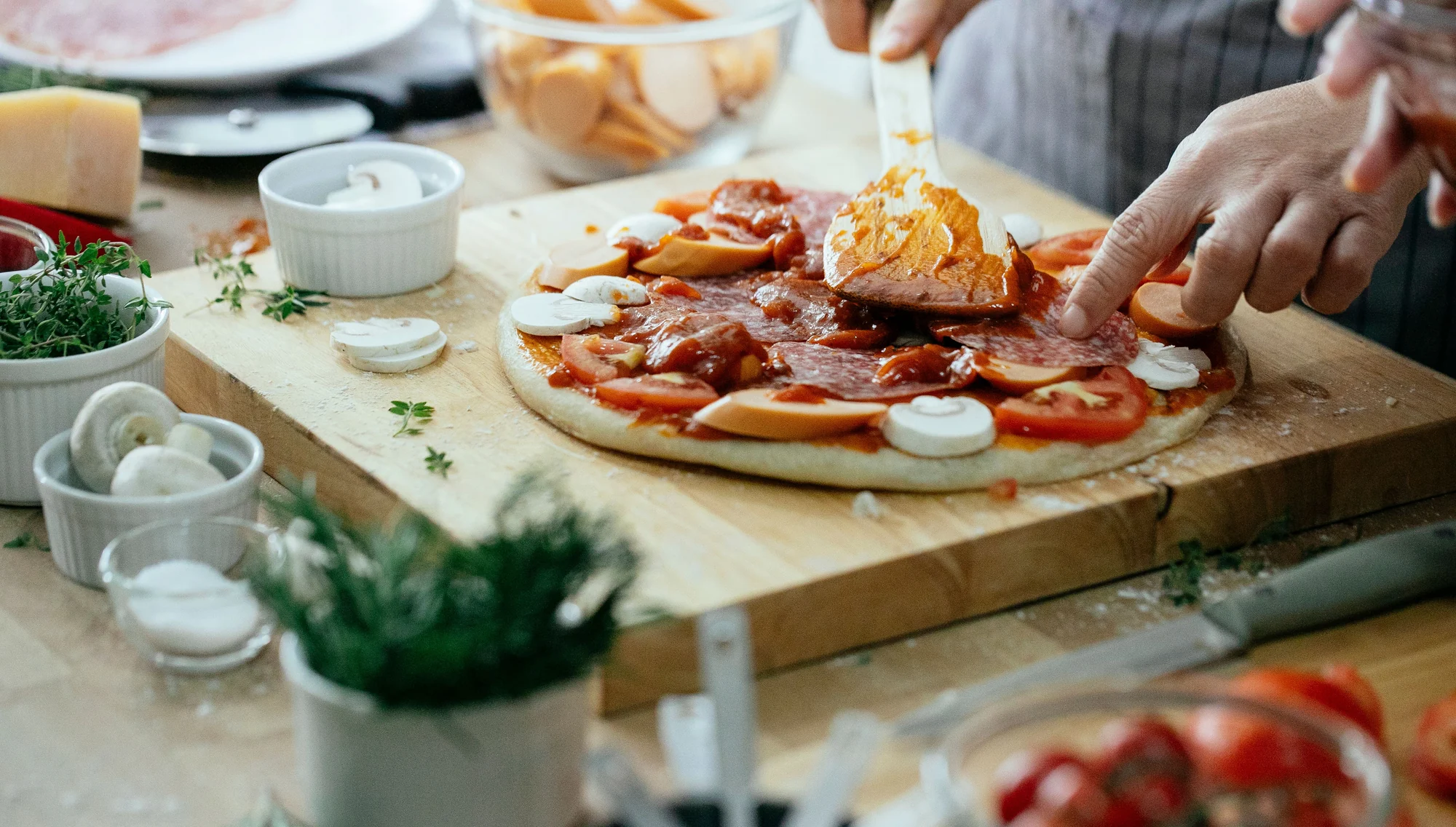 How to Make Italian-Style Pizza and Pinsa at Home