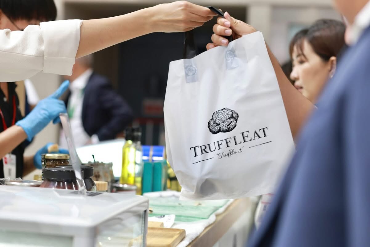 松露品牌零售与国际分销方案